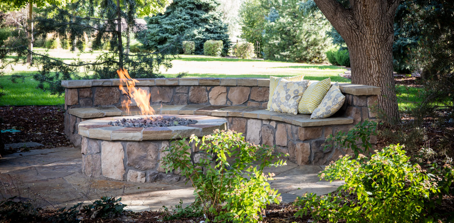 C&H Landscaping Stone Seat Landscape Design